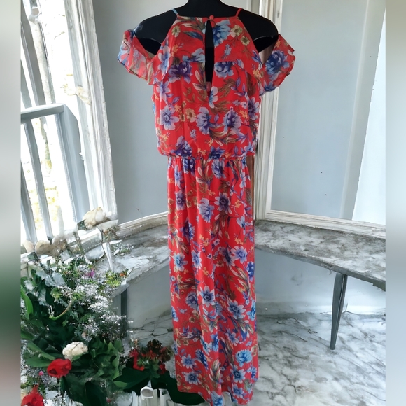 Emma & Michelle Floral Ruffled Cold Shoulder Maxi Dress - Picture 2 of 12